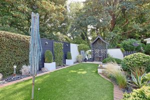 Photo 16- click for photo gallery